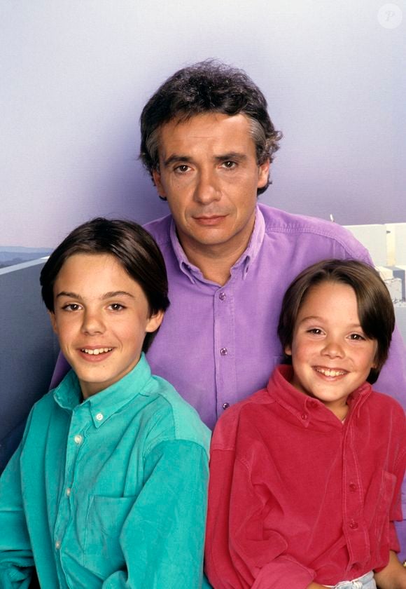 aimerait qu'on parle aussi d'autres choses que de son père !

Archives - En France, à Paris, rendez-vous avec Michel Sardou et ses deux fils, Romain, 13 ans et Davy, 9 ans. Novembre 1987
© Michel Marizy via Bestimage