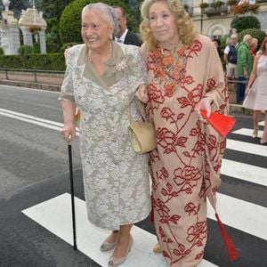 Fernanda Biffi Casiraghi (la grand-mère de Pierre Casiraghi) et la comtesse Marta Marzotto (la grand-mère de Beatrice Borromeo) - Sorties des invités de l'hôtel Borromeo à Stresa pour se rendre au mariage religieux de Pierre Casiraghi et Beatrice Borromeo sur les Iles Borromées, sur le Lac Majeur, le 1er août 2015.