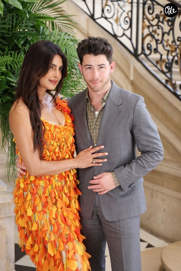 Priyanka Chopra Jonas et son mari Nick Jonas au photocall du défilé de mode DIOR Collection Haute Couture Automne/Hiver 2026-2027 lors de la Fashion Week de Paris (PFW) au musée Rodin, à Paris, France, le 6 juillet 2026. © Denis Guignebourg/Bestimage