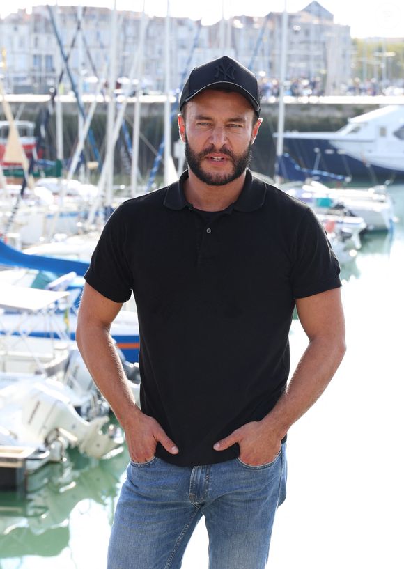 Pourtant, ils n'ont pas ri une seule fois sur le tournage d'"Après la nuit"

Raphaël Lenglet au photocall du film "Droit de regard" lors de la 25ème édition du Festival de la fiction de la Rochelle le 14 septembre 2023.
© Denis Guignebourg / Bestimage