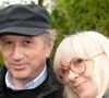 Si le couple a toujours cultivé la discrétion, l'animateur a fait des révélations surprenantes dans son dernier ouvrage. 


Exclusif - Michel Drucker (casquette) et sa femme Dany Saval - Mylène Demongeot (présidente du comité d'honneur du refuge de l'Arche de Chateau-Gontier) a reçu en exclusivité Michel Drucker (casquette) et sa femme Dany Saval au refuge de l'Arche à Château-Gontier à l'occasion du deuxième week-end de la protection animale le 1er mai 2015. © DANIEL ANGELI / BESTIMAGE