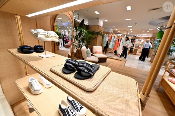 Exclusif - Illustration du rez de Chaussée des Galeries Lafayette de Nice - Christian Estrosi, le maire de Nice, et son épouse Laura Tenoudji ont participé à l'inauguration du rez de chaussée des Galeries Lafayette de Nice, le 7 juin 2024, qui accueille de nouvelles enseignes comme Christian Dior, Loewe ou encore Jacquemus. Le maire de Nice a coupé le traditionnel ruban en compagnie de Nicolas Houzé, le directeur général des Galeries Lafayette.
©Bruno Bebert / Bestimage