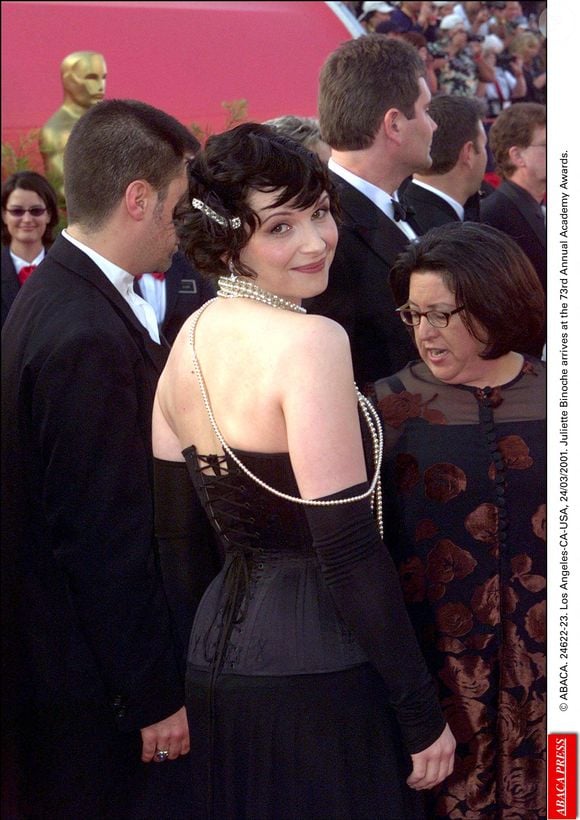 Juliette Binoche arrive à la 73ème cérémonie des Oscars.
© ABACA. 24622-23. Los Angeles-CA-USA, 24/03/2001.