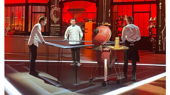 Ce Top Chef investit un château du XVIIIe siècle à l'Est de Paris et ça marche : "C'est bondé de monde"