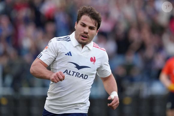 Antoine Dupont pendant le match des Six Nations 2025 entre l'Italie et la France le 24 février 2025 à Rome. Inside/Psnewz/Bestimage