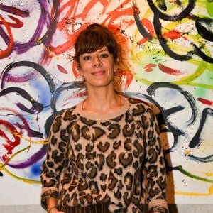 Dans un article pour "Télé Poche", la choriste de "N'oubliez pas les paroles" pense que le chanteur aurait assisté à un des concerts dans le public.  

Magali Ripoll participe à "Presence And Representation" à la Galerie Visconti le 23 novembre 2021 à Paris, France. Photo by Shootpix/ABACAPRESS.COM