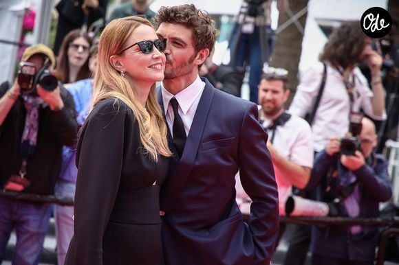 18 mai 2026, Cannes, France : Virginie Efira et Niels Schneider assistent au tapis rouge de ''L'Inconnue'' au 79ème Festival de Cannes. (Crédit photo : © Marco Barada/SOPA Images via ZUMA Press / Bestimage Wire / Bestimage)
