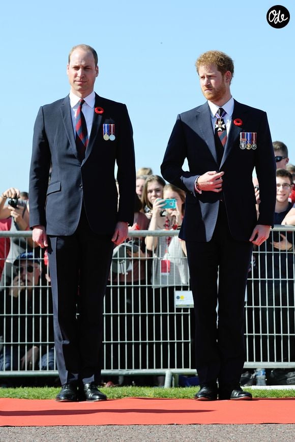 Malgré les tensions passées, le duc de Sussex affirme vouloir tourner la page.

Le prince William, duc de Cambridge, et le Prince Harry lors des commémorations des 100 ans de la bataille de Vimy, (100 ans jour pour jour, le 9 avril 1917) dans laquelle de nombreux Canadiens ont trouvé la mort lors de la Première Guerre mondiale, au Mémorial national du Canada, à Vimy, France, le 9 avril 2017. © Aurore Marechal/Pool/Bestimage