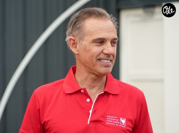 Paul Belmondo - Les célébrités lors de “L'Etape du Coeur” de l’association Mécénat Chirurgie Cardiaque lors de la 12ème étape de la 113ème édition du Tour de France entre Nevers et Chalon-sur-Saône, France, le 16 juillet 2026.  © Anne-Sophie Guebey/Bestimage