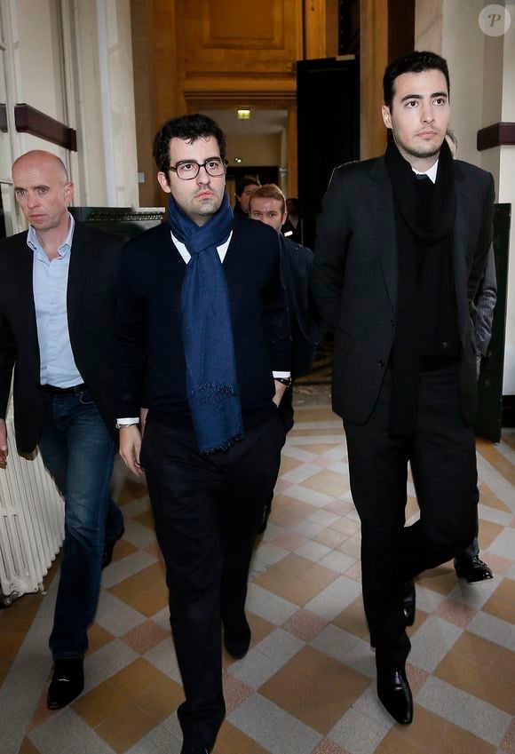 Les deux petits-fils de Liliane Bettencourt, Jean-Victor et Nicolas Meyers, arrivent au palais de justice de Bordeaux le 5 Octobre 2015, afin de participer à l'audience de l'ex-infirmier de Liliane Bettencourt, Alain Thurin, qui après une tentative de suicide n'avait pas pu être entendu durant le procès Bettencourt de début 2015.
©PATRICK BERNARD / BESTIMAGE