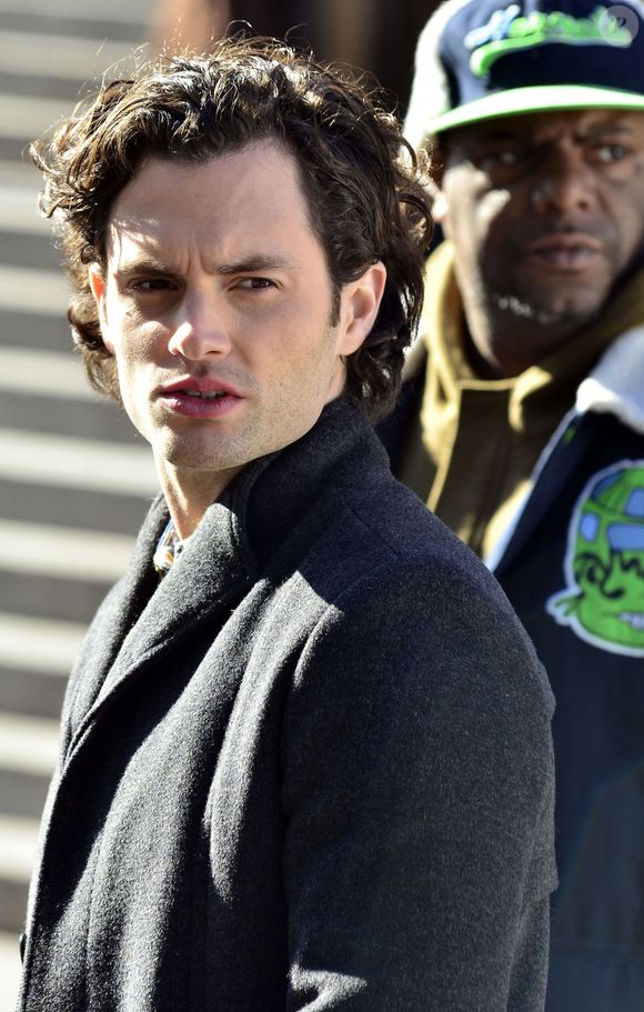 Penn Badgley sur le tournage de Gossip Girl à New York le 6 février 2012.