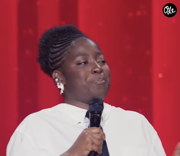 Il s’agit de Sarah Lélé. 

Sarah Lélé