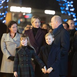 Mélanie-Antoinette de Massy, Le prince Albert II de Monaco, La princesse Charlène de Monaco, La princesse Gabriella de Monaco, comtesse de Carladès, Le prince Jacques de Monaco, marquis des Baux - La famille princière de Monaco lors de l'embrasement de la barque dans le cadre des célébrations de la Sainte-Dévote, Sainte Patronne de Monaco le 26 janvier 2024.

© Olivier Huitel / Pool Monaco / Bestimage