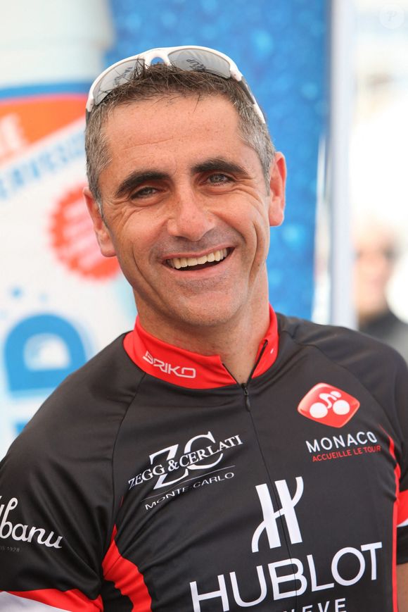 Laurent Jalabert a participé à la course cycliste de charité. S.A.S. le Prince Albert II accompagné de plusieurs champions cyclistes des dernières éditions du Tour de France et de quelques athlètes de l'AS Star Team for Children MC participent à une course cycliste le long du port de Monaco. Photo de Piovanotto Marco/ABACAPRESS.COM