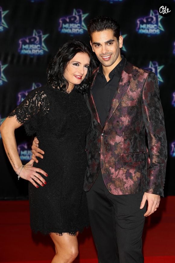 Coralie et Christophe Licata ont longtemps formé un couple emblématique du monde de la danse.

Christophe Licata et Coralie, enceinte, à leur arrivée aux NRJ Music Awards 2016 au Palais des Festivals, à Cannes, en France, le 12 novembre 2016. Photo : ShootPix/ABACAPRESS.COM