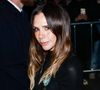 Elle a notamment eu une pensée émue pour ses proches, et plus particulièrement son mari, David Beckham, qui l'aide à traverser la guerre qui l'oppose à son fils, Brooklyn Beckham.

Victoria Beckham - Victoria Beckham, tout juste élevée au rang de Chevalier des Arts et des Lettres, quitte le ministère de la Culture en famille à Paris, France, le 26 janvier 2026. © Cyril Moreau/Bestimage