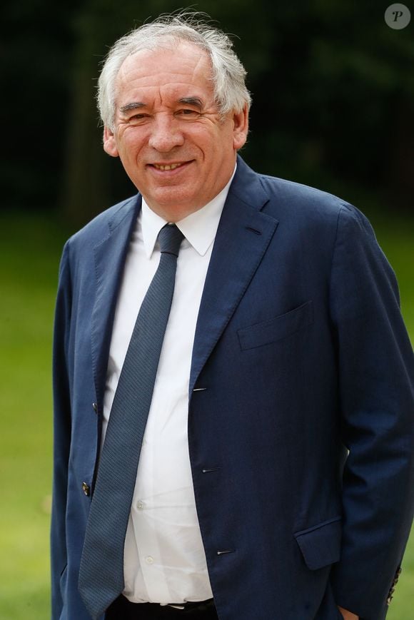 François Bayrou, président du Modem - Le président de la République française E.Macron reçoit les représentants du camp présidentiel à l'Elysée, le 23 août 2024, en vue de nommer le Premier ministre. Le chef de l'Etat doit recevoir les 23 et 26 août 2024 les leaders des formations politiques, avant de désigner le nouveau chef du gouvernement. 
© Christophe Clovis / Bestimage