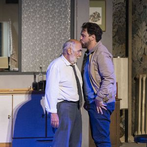 Exclusif - Gérard Jugnot, Arthur Jugnot - Représentation de la pièce de théâtre "Le jour du kiwi" au Théâtre de Verdure lors du 40ème Festival de Ramatuelle. Le 6 août 2024
© Cyril Bruneau / Festival de Ramatuelle / Bestimage