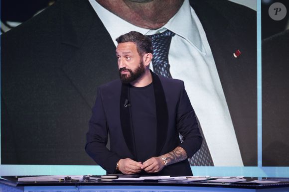 Exclusif - Cyril Hanouna, sur le plateau de l’émission « TPMP » présentée par C.Hanouna et diffusée en direct sur Youtube et sur toutes les box (SFR, FREE, Bouygues, MyCanal etc), Paris, France, le 20 mars 2025. © Jack Tribeca / Bestimage