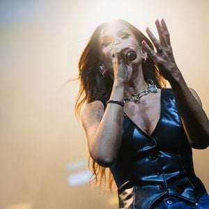 Exclusif - Vitaa en concert lors de la 1ère édition du "Festival Europe 2" au Casino de Paris le 17 juin 2025. © Alexandre Fumeron/Bestimage