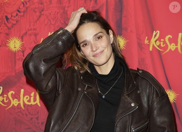 Exclusif - Camille Lou lors de la générale du spectacle "Le roi soleil" au Dôme de Paris le 9 décembre 2025.

© Coadic Guirec / Bestimage
