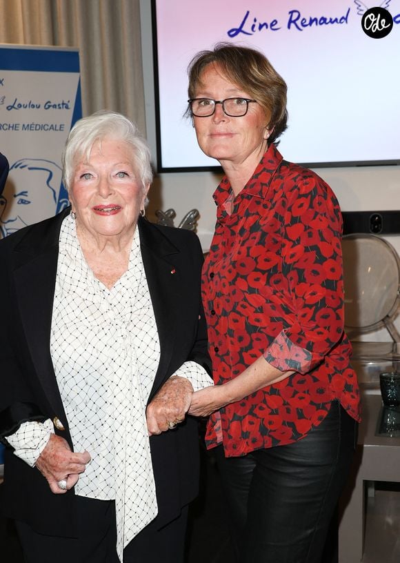 Cette fidélité à toute épreuve s'est naturellement prolongée avec Claude Chirac. 

Exclusif - Line Renaud et Claude Chirac - Remise du prix "Fonds de dotation Line Renaud-Loulou Gasté" pour la recherche médicale à la Maison de la Recherche à Paris le 15 novembre 2023. © Coadic Guirec/Bestimage
