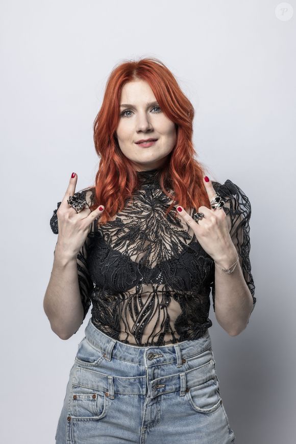 Adeline Toniutti - Enregistrement de l'émission "La chanson secrète", présentée par N.Aliagas.
 ©Guillaume Gaffiot-Cyril Moreau / Bestimage
