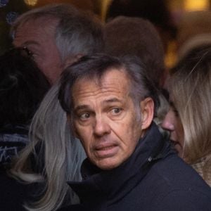 Info - Paul Belmondo dénonce une vente sur Vinted des faire-part de décès de sa sœur et de sa grand-mère - Paul Belmondo - Arrivées aux obsèques de Brigitte Bardot en l'église Paroissiale Notre-Dame-de-l'Assomption de Saint-Tropez, France, le 7 janvier 2026. Brigitte Bardot, figure emblématique du cinéma français et icône internationale, est décédée le 28 décembre 2025 à l'âge de 91 ans dans sa mythique propriété de La Madrague, à Saint-Tropez (France). Révélée au monde entier par son rôle dans "Et Dieu... créa la femme", elle avait contribué à faire de Saint-Tropez un lieu mondialement connu. L'actrice sera inhumée le 7 janvier 2026 au cimetière marin de Saint-Tropez, aux côtés de son père Louis Bardot (1896-1975) et de sa mère Anne-Marie Mucel (1912-1978). Une cérémonie religieuse se tiendra auparavant dans l'église de Saint-Tropez, où proches, personnalités et anonymes pourront lui rendre un dernier hommage. © Jacovides-Moreau/Bestimage