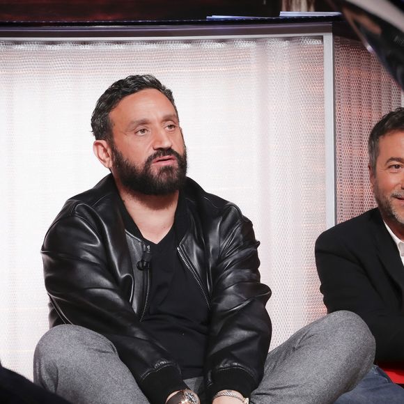 Cyril Hanouna, Bernard Montiel - Plateau de la dernière émission "TPMP" présentée par C.Hanouna à Paris  le 26 mars 2025. Cyril Hanouna va désormais entamer une diète cathodique avant d'arriver chez M6 et reste en attendant sur Europe 1. © Jack Tribeca / Bestimage