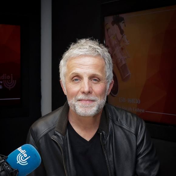 Exclusif - Stéphane Guillon est l'invité du "15h/16h30" présenté par CS Cohen et diffusé en direct sur Radio J le 26 mars 2024.

© Jack Tribeca / Bestimage