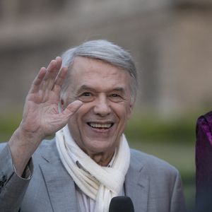 Le chanteur Salvatore Adamo photographié lors du concert et du feu d'artifice 'Belgium Celebrates - Belgie viert feest - La Belgique fait la fete', au Parc du Cinquantenaire - Jubelpark, le soir de la fête nationale belge, à Bruxelles, le jeudi 21 juillet 2022. Photo par ABACAPRESS.COM