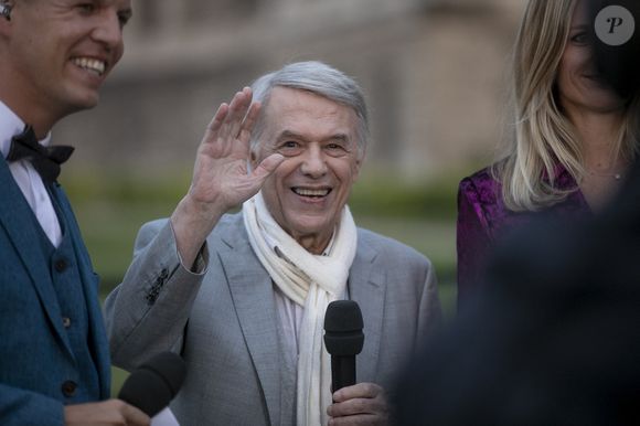 Le chanteur Salvatore Adamo photographié lors du concert et du feu d'artifice 'Belgium Celebrates - Belgie viert feest - La Belgique fait la fete', au Parc du Cinquantenaire - Jubelpark, le soir de la fête nationale belge, à Bruxelles, le jeudi 21 juillet 2022. Photo par ABACAPRESS.COM