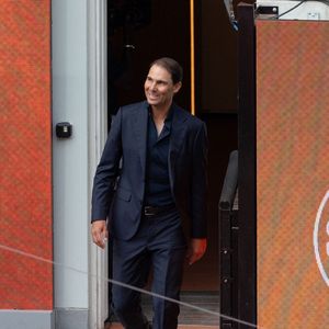 Hommage à Rafael Nadal lors des Internationaux de France 2025 à Roland Garros le 25 mai 2025 à Paris, France. Photo par Nasser Berzane/ABACAPRESS.COM