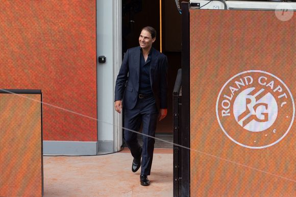 Hommage à Rafael Nadal lors des Internationaux de France 2025 à Roland Garros le 25 mai 2025 à Paris, France. Photo par Nasser Berzane/ABACAPRESS.COM