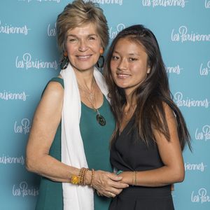 Exclusif - Véronique Jannot et sa fille Migmar - Photocall de la première du spectacle "Les Parisiennes" aux Folies Bergères à Paris le 24 mai 2018. © Olivier Borde - Pierre Perusseau/Bestimage