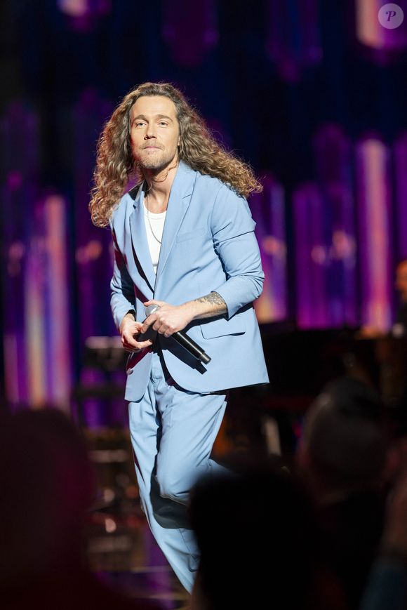 Exclusif -  Julien Doré - Enregistrement de l'émission "La fête de la chanson française" à Paris, présentée par L.Thilleman et A.Manoukian, et diffusée le 20 décembre sur France 3
© Pierre Perusseau / Bestimage