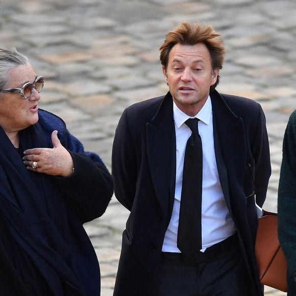 Laurent Delahousse et Alice Taglioni lors d'une cérémonie d'hommage national à feu Jean d'Ormesson, membre de l'Académie française, aux Invalides à Paris, France, le 8 décembre 2017. Photo by Christian Liewig/ABACAPRESS.COM