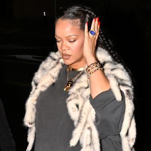 Rihanna en tenue décontractée lors d'une sortie. Los Angeles, Californie, États-Unis, le 3 août 2025. Photo by Dutch/BauerGriffin/INSTARimages
