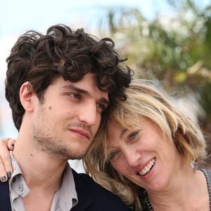 Séparés depuis 2012, Louis Garrel et Valeria Bruni-Tedeschi ont continué à travailler ensemble au cinéma.
Louis Garrel et Valeria Bruni Tedeschi - Séance photo pour le film « Un château en Italie » lors du 66e Festival de Cannes - Cannes en 2013 (Crédit photo : BORDE-MOREAU / BESTIMAGE)