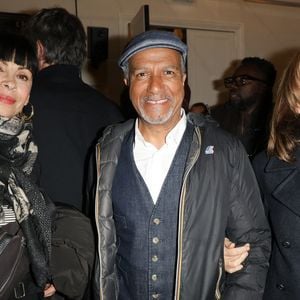 Mathilda May, Pascal Légitimus et Philippine Leroy-Beaulieu étaient également présents

Exclusif - Mathilda May, Pascal Légitimus et Philippine Leroy-Beaulieu lors de la générale de la pièce "Amis pour la vie" au théâtre de l'Oeuvre à Paris le 24 avril 2025. La représentation est suivie d'un cocktail.

© Coadic Guirec / Bestimage