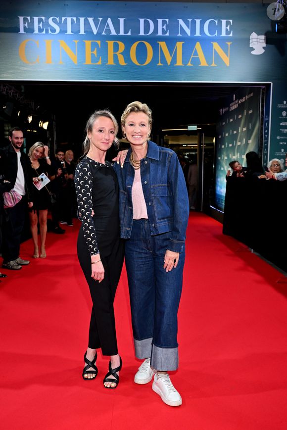 Audrey Lamy, pour le film En Tongs au pied de l'Himalaya, et sa soeur Alexandra Lamy pour le film Louise Violet. - 6ème édition du festival Cinéroman à Nice le 1er octobre 2024. © Dominique Jacovides - Bruno Bebert / Bestimage