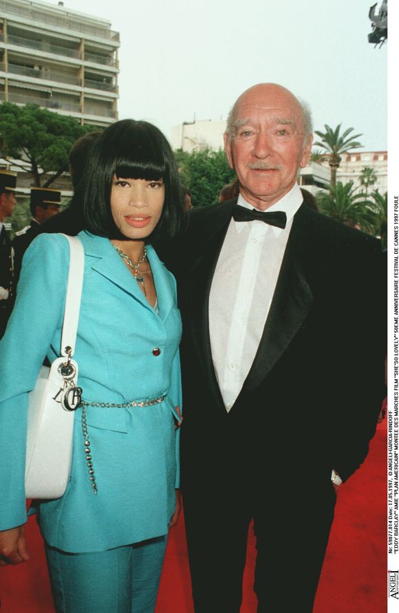 Archives - Eddie Barclay et une amie au Festivale de Cannes en 1997. ANGELI-RINDOFF-GARCIA / BESTIMAGE
