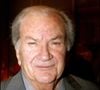 Il aurait célébré ses 100 ans en février dernier et voilà 13 ans déjà que le maladie l'a emporté un 15 septembre. 

Archives - Pierre Mondy - Déjeuner des 25 ans de Château Saint Pierre - la famille Triaud (propriétaire de l’appellation Saint Julien) a fêté ses 25 ans à la tête du Château Saint Pierre @RINDOFF-GUIREC / BESTIMAGE