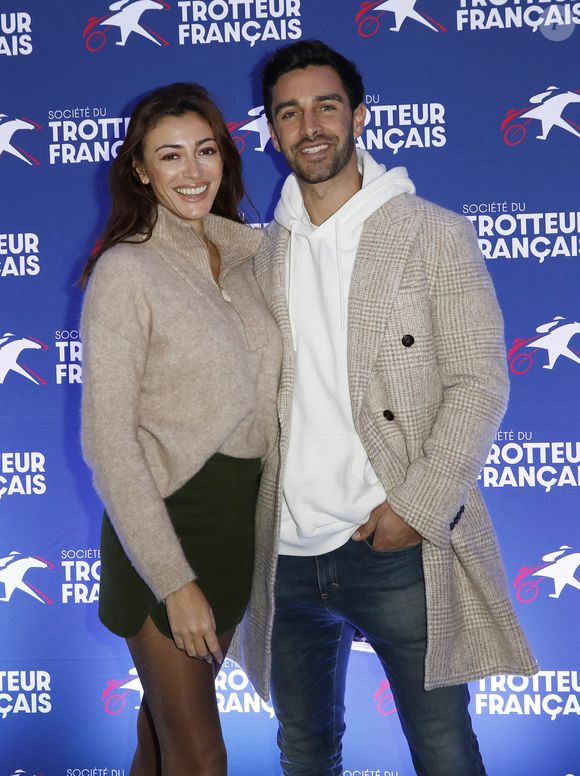 qu’il se passait, j’avais des saignements. Après avoir fait une prise de sang pour checker mon taux d’hcg, la gynéco de garde ne m’a pas reçu pour m’expliquer ce qui se passait. 

Mariage - Rachel Legrain-Trapani et Valentin Léonard se sont remariés -
