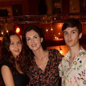 Exclusif - Caroline Barclay et ses enfants, Clara et Vincent - Traditionnelle soirée d'anniversaire du Byblos sur le thème de la Dolce Vita à Saint-Tropez, le 19 juillet 2018. © Rachid Bellak / Bestimage 