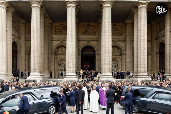 Sortie des obsèques de Mathilde Favier en l'église Saint-Sulpice à Paris le 31 aout 2026. © Dominique Jacovides-Cyril Moreau/Bestimage