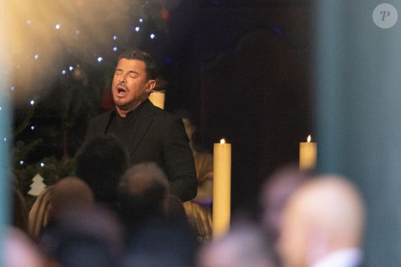 Vincent Niclo chante l'Ave Maria lors des obsèques de Brigitte Bardot en l'église Paroissiale Notre-Dame-de-l'Assomption de Saint-Tropez le 7 janvier 2025.

Moreau / Jacovides / Bestimage