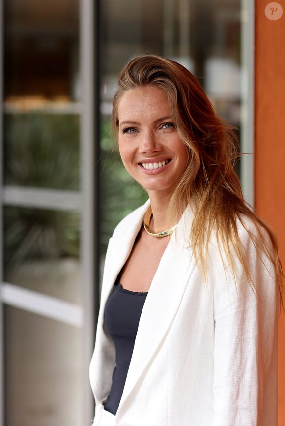 Amandine Petit - Célébrités au village des Internationaux de France de tennis de Roland Garros 2024 à Paris le 2 juin 2024. © Jacovides / Moreau / Bestimage