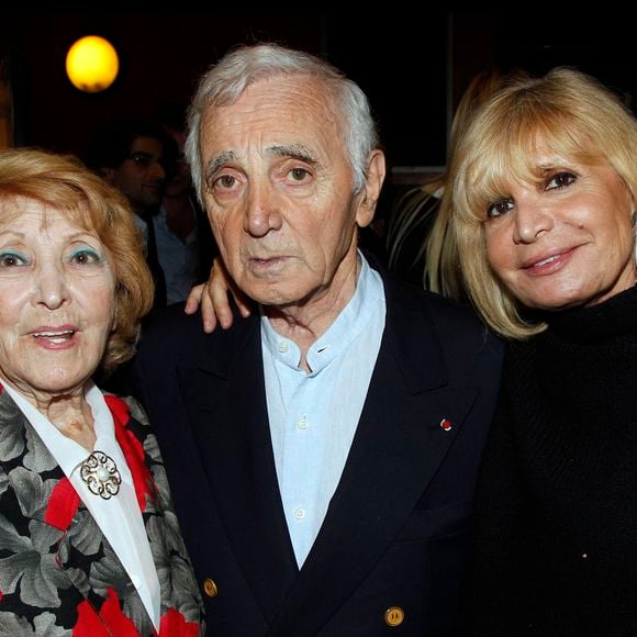 Tout comme son frère, Aïda Aznavour-Garvarentz ne sera jamais oubliée.

Aïda Aznavour-Garvarentz, Charles Aznavour et Seda Aznavour à l'Olympia pour l'Arménie en septembre 2011. © AGENCE / BESTIMAGE