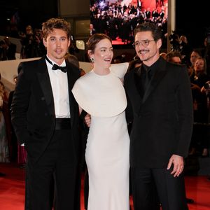 Austin Butler, Emma Stone, Pedro Pascal - Descente des marches du film « Eddington » lors du 78ème Festival International du Film de Cannes, au Palais des Festivals à Cannes. Le 16 mai 2025
© Jacovides-Moreau / Bestimage